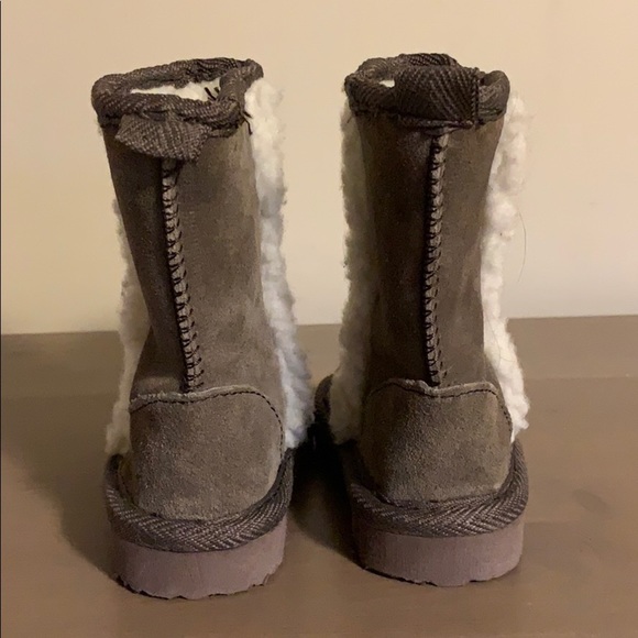 Please Mum Taupe Sherpa Boots - Baby Size 4 - Picture 5 of 6